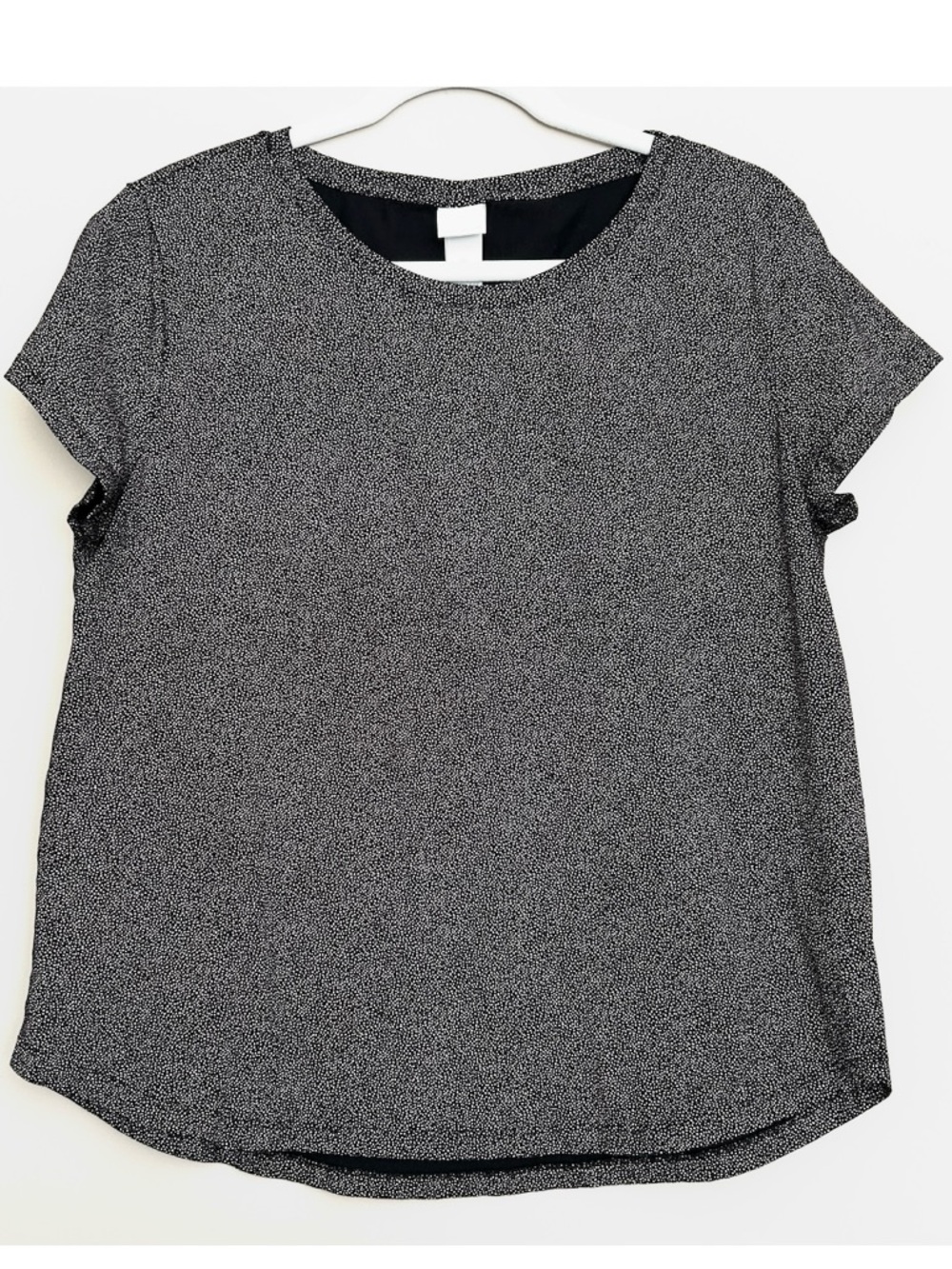 H&M Women’s Black and White Microdot Short Sleeve Top
